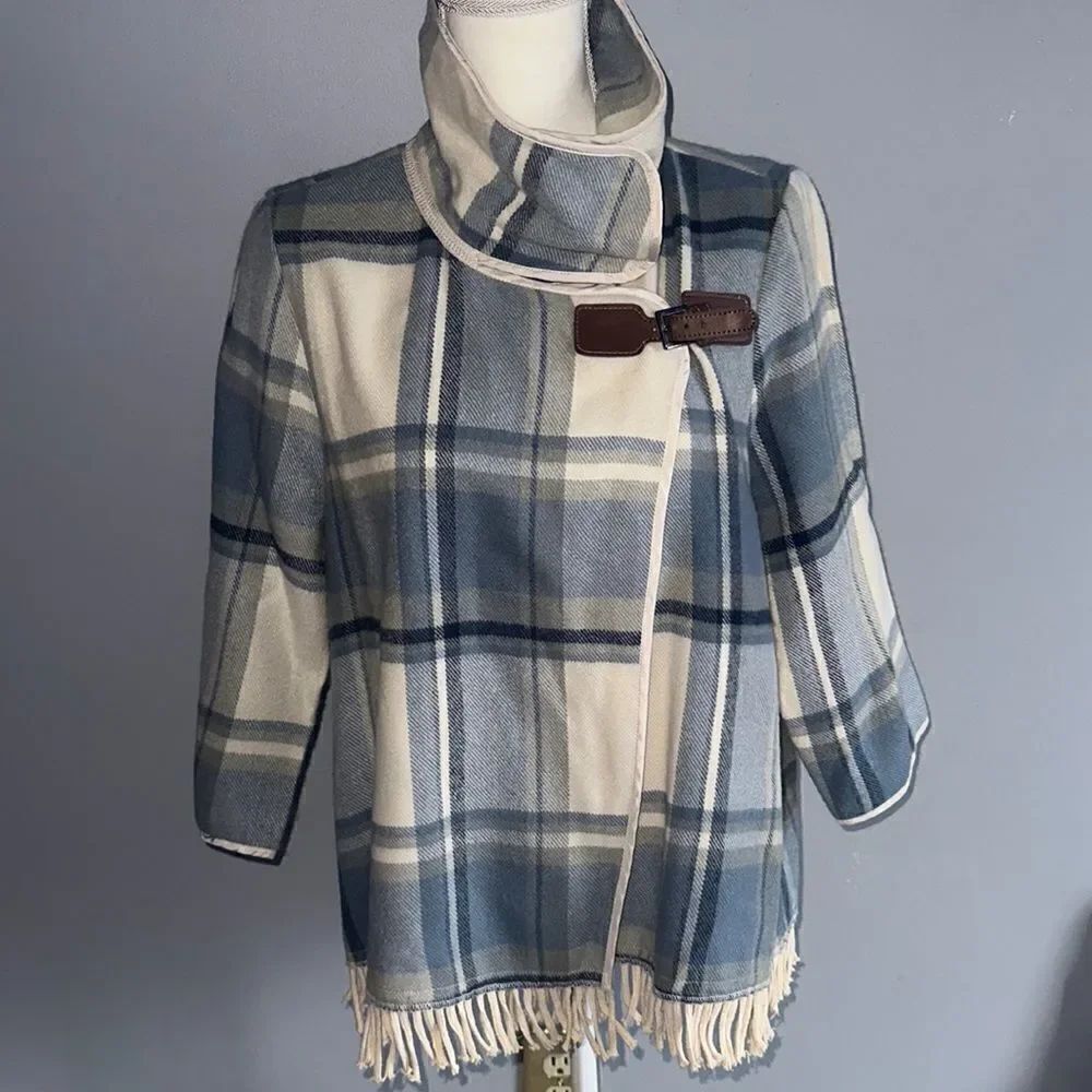 Multiples Plaid Jacket! - Picture 6 of 15